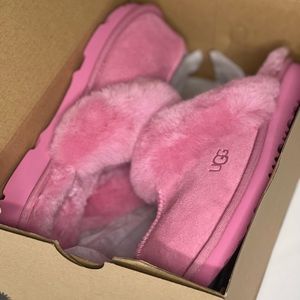 Pink Uggs